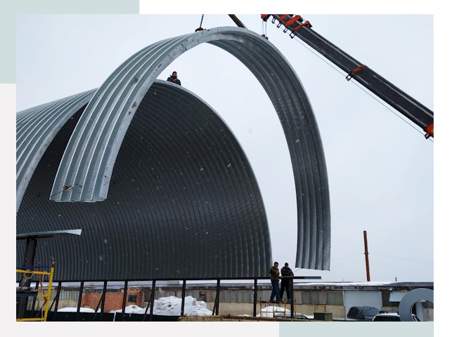 Полукруглые ангары в Якутске