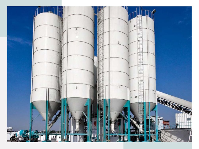 Строительство цементных силосов в Якутске